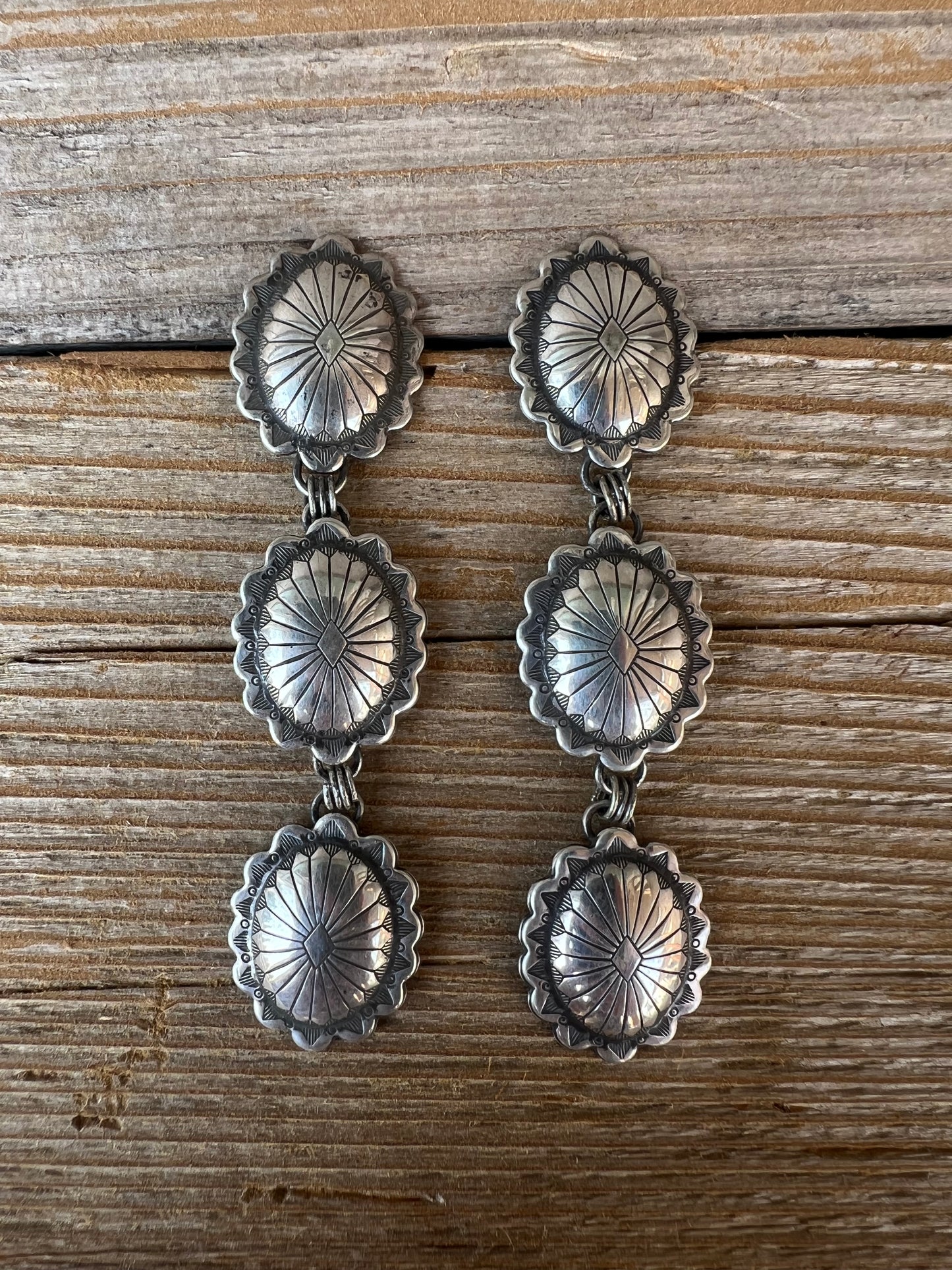 Triplet Concho Drops