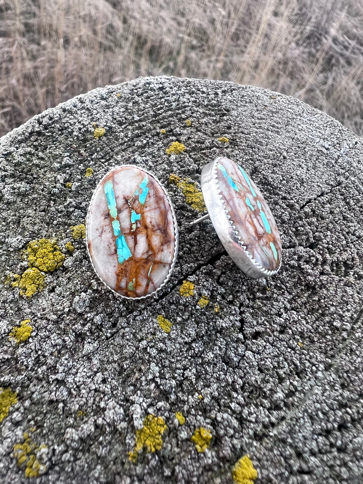 Royston Ribbon Studs