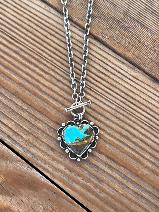 Scalloped Heart Toggle Pendant
